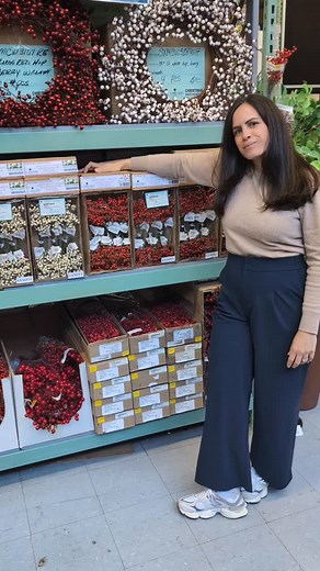 Holiday berries!!! #floralwholesale #flowers #floral #florist #rjcarbonefloraldistributors #flower #floralhardgoods #Floralsupplies #floral | R.J. Carbone Floral Distributors