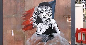 New Bansky Artwork in London Hits a Nerve — and Is Boarded Up