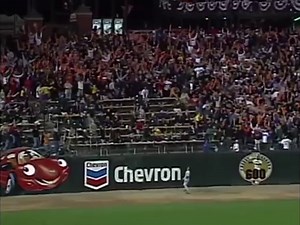 2002 NLCS Gm4: Santiago's two-run homer breaks tie