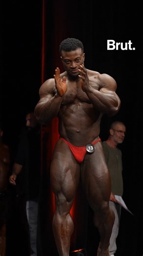 149K views · 938 reactions | Lui, c'est Stéphane Matala, l’un des bodybuilders professionnels les plus suivis en France. Sa vie, il la dédie à ce sport : préparation millimétrée, six repas par jour, deux entraînements quotidiens et pas plus de cinq verres d’eau avant de monter sur scène… Notre journaliste Alsène l'a suivi et c'est à retrouver sur notre chaîne YouTube : https://youtu.be/ZDhkG0iGlro | Brut | Facebook