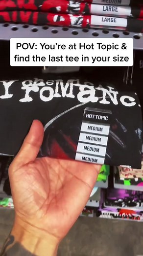 One of the best feelings in the world. 🖤😌 #sheesh #hottopic #mcr #mychemicalromance