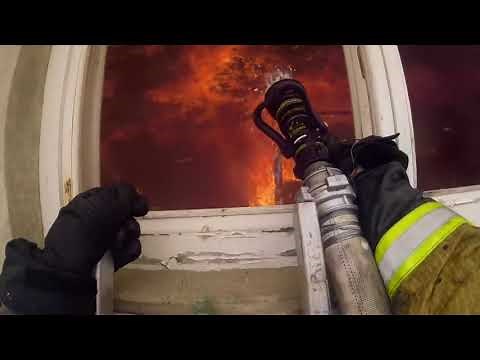 DUTCH FIREFIGHTERS *** SPECIAL *** RUSSIA 01 - FIRE IN AN EMPTY GARAGE COMPLEX