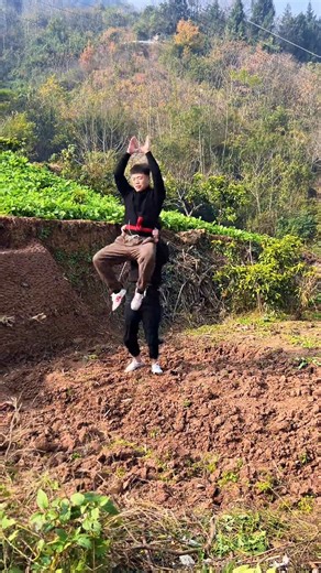 182K views · 8.4K reactions | Two youngsters from #Chongqing are practicing lion dance moves in the field. As long as you have a dream, everywhere is a stage. In Chinese culture, lion dance is a traditional folk art performed for good luck on major occasions such as the Spring Festival (Chinese New Year). #liondance #chinaculture (Cr:1082558057) | T-Time HK | Facebook