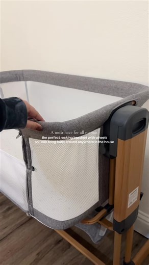Convenient Rolling Bassinet for Moms