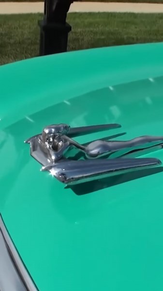 Vintage vibes with the 1955 Nash Ambassador!