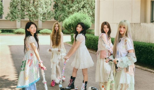 ILLIT新专《‘I'LL LIKE YOU’》回归预告照第一版WITH版梦幻泡泡全员公开