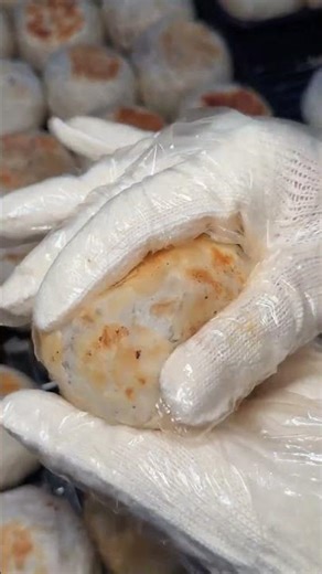 make pia bread filled with sliced ​​meat. #shorts