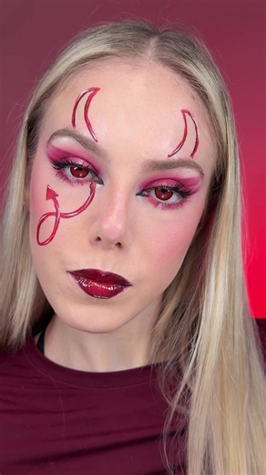 Halloween Makeup Day 7: Devil Horns 🩸😈 A quick and easy Halloween makeup hack perfect for beginner! Products used: @L'Oréal Paris UK liquid lipstick @REFY lash curler @collectioncosmetics White eyeliner @Trouble Maker Beauty black eyeliner @Funky lenses contact lenses @MAC Cosmetics UK cool spice lip liner @Gisou lipgloss #halloweenmakeup #easyhalloweenmakeup #halloweenmakeuphack #makeuphack #halloween