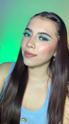 Tutorial de maquillaje de ojos en tonos azules 💙🩵 #makeup