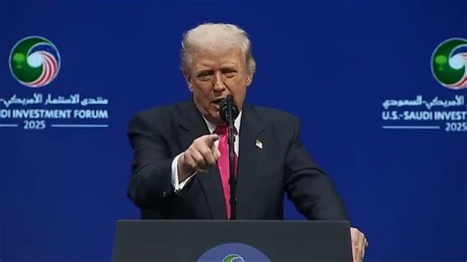 'Get It Fixed Fast Or I'm Gonna Fire You': Trump Gets Caught Up In A Power Trip, Publicly Threatens Cabinet Member At Investment Forum