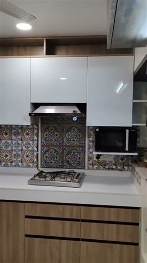 GLASS WITH LAMINATE FINISH MODULAR KITCHEN #mrbeast #modula #kitche #interiordesign #kitchen #mrind