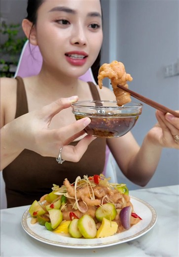 Lâu rồi mới #mukbang món #chân_gà_rút_xương_ngâm_sốt_thái #chaungocthaofood