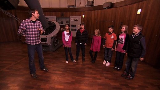 Stargazing Challenge: Earth, Sun and Moon Orbits (KS2)