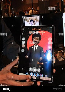 Loom ai hi-res stock photography and images - Alamy