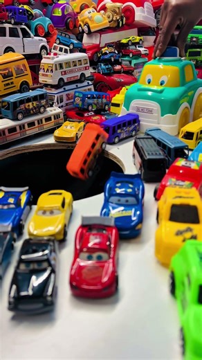 Tayo bus car pushed by big police car part 8