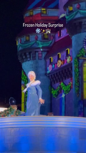 85 reactions | Disney Magic Kingdom Frozen Holiday Surprise❄️✨ This...
