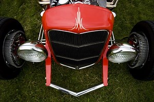 The Art of the Pinstripe: How to Bring out Your Creative Side