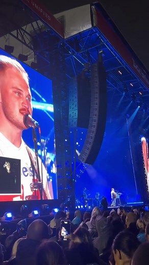 Hi, my name is Ruby and I spend too much money on concert tickets 🫣🥰 #livemusic @Chris Stapleton @Zach Bryan @Megan Moroney @Lainey Wilson #greenscreenvideo