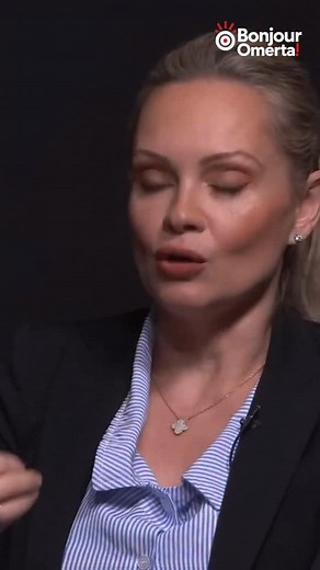 « IL FAUDRAIT TOUT REPRENDRE À ZÉRO » 🔴 Éducation, patrimoine, identité : Béatrice Rosen (@beatrice_rosen) souligne l’urgence de résoudre les problèmes internes… des enjeux inchangés depuis la réalisation de cet entretien, il y a presque un an. ☕️ Commencez votre journée en écoutant Omerta, sur notre chaîne YouTube. | Omerta