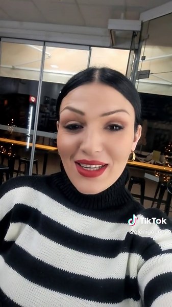 να χαμογελάς στην ζωή σου ότι και αν τύχη!!! #🙂