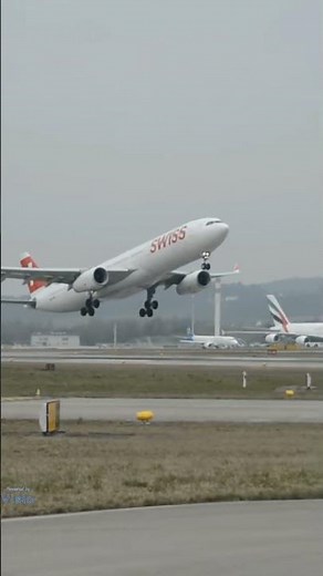 ¿Cómo Realmente VUELAN los Aviones? #Shorts #Viral #Tecnologia #Curiosidades #DatosCuriosos #aviones