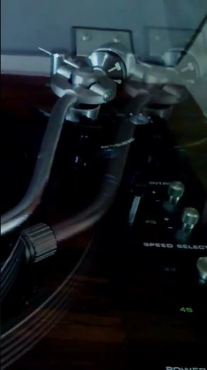 Highly Regarded Vintage Japan-Made Direct-Drive Manual Turntable