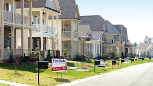 Hedge funds are making it harder for people to buy homes in Atlanta; local realtor weighs in