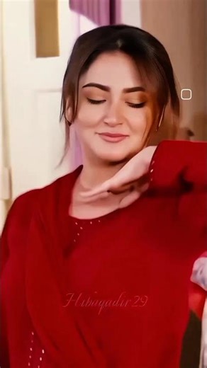The Queen of Hearts: Hiba Bukhari 👑 #ViralShorts #fypシ゚viral my utube short video