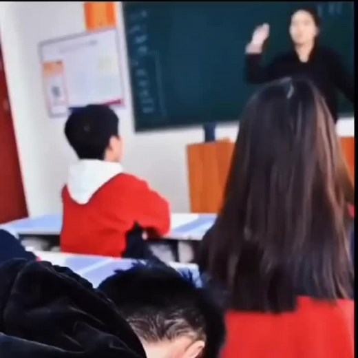 Engaging Classroom Dynamics and Dance Routine