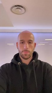 Pierre avait un petit message pour vous ce soir ! Désolée je n’ai pas pu poster avant !! Merci pour vos partages et vos danses !!!! Trop belles et trop motivantes !! | Lucile Woodward