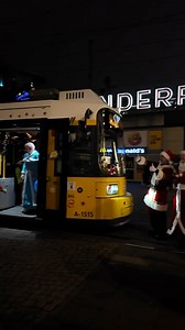 Alexanderplatz- Christmas Tram with Santa Claus - Weihnachtstram #berlin #alexanderplatz #mitte #weihnachten #christmas #germany #deutschland #berlinlife #fblifestyle #berlino #Berlín | Berlin experience