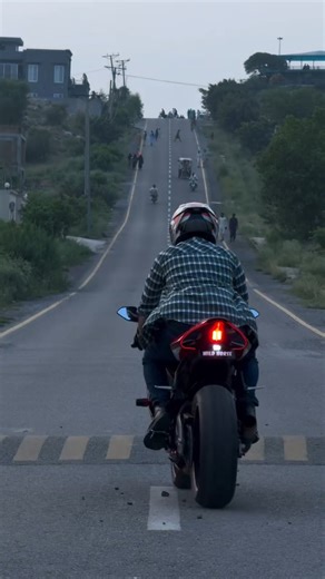 Yamaha R1 Loud Exhaust Sound 😍 Follow on @royal.graphics02 YouTube :- Heavy Motors Facebook :- Heavy Motors Instagram :- Heavy Motors 2021 #heavymotors #heavymotors2021 #guzuki #gsxr #600 #gsxr600 #ducati #panigale #v4 #v4r #panigalev4 #ducatipanigalev4r #ducatipanigale #ducatisupersport #ducatimonster #ducatilife #ducaticorse #ducatipanigalev4 #bike #bigbikes #superbikes #photography Owner:- @velocehere This video was produced for the purpose of entertainment. We do not want to hurt any place,