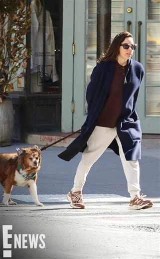 Pregnant Aubrey Plaza debuts baby bump while out in NYC