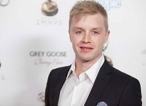 Noel Fisher Height, Weight, Age, Affairs, Wife, Family, Biography, Facts & More - StarsInformer