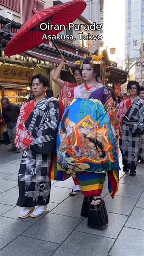 An oiran dochu (花魁道中) is a traditional parade that recreates the ceremonial walk of oiran, high-ranking courtesans from the Edo period. It is characterized by elaborate kimono, intricate hairstyles, white makeup, and a slow, highly stylized way of walking that reflects the historical status of the oiran. We came across this parade completely by chance while walking through Asakusa. Unfortunately, I couldn’t find any information online about this particular parade, even though, there are others i