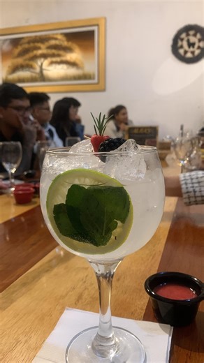 112K views · 53K reactions | DILE ADIÓS A LAS BOLSAS MOLESTOSAS !! . . . . #makeuptutorial #makeupartist #makeupaddict #makeuplover #makeuphacks #hacksdemaquillaje #maquillaje #maquilladorprofesional #makeuptips #makeupcourse #clasesdemaquillaje #makeupstudio #viral #parati | Miguelglam | Facebook