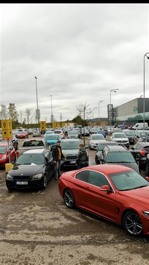 Rude Man Gets a Lesson in Parking Etiquette #kindness #love | High Five Fridays