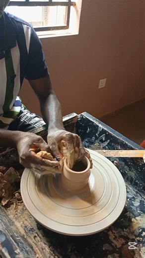 Making a Mug by Hand on the Potter’s Wheel | Handmade Ceramic Mug