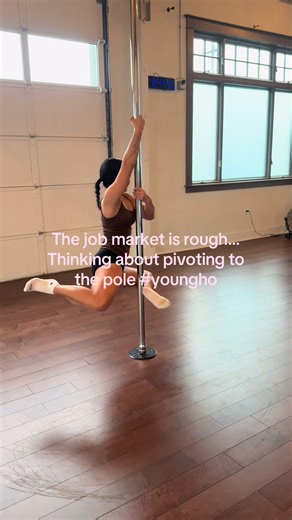 Every email be like “we’re sorry to inform you.”☹️ Making a young ho pivot, see me on the pole🙈 #pole #poledance #poledancer #jobmarket #youngho
