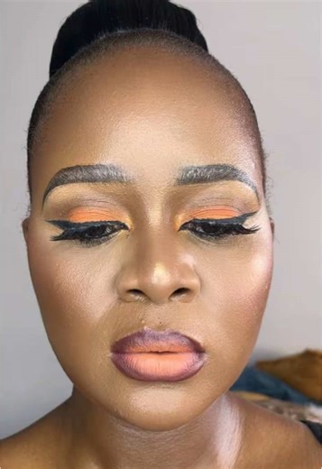 Beginner's Eyeshadow Tutorial with Essence Cosmetics