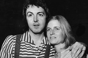 Le lettere di Linda a Paul McCartney: i cimeli beatlesiani vedono la luce dopo cinquant'anni