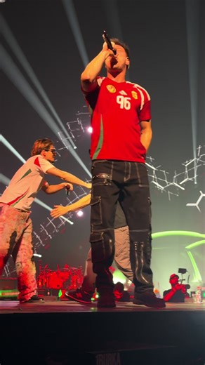 VALMAR - Magyarok ❤️🤍💚 feat. Eckü | 2025.12.28., Papp László Budapest Sportaréna #valmar #marics #milo #hosok #broadwayevent