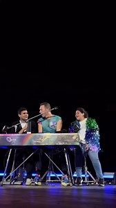 Le magnifique titre "gravity" a été joué lors du dernier show à Mumbai🫶 Coldplay se dirige maintenant vers l immense stade de Narendra Modi 📹 #coldplay #coldplaymumbai #coldplayfans #MoonMusic #coldplayindia | Coldplay Spirit France