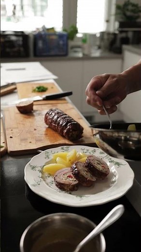 Vepřová roláda se zeleninou #food #veprove #recept