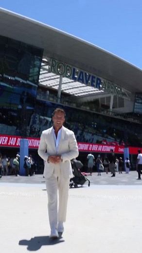 The ultimate priceless experience thanks to @Mastercardau - behind the scenes access to players areas, exclusive Mastercard cardholder benefits, and much more. #Mastercard #priceless #ad