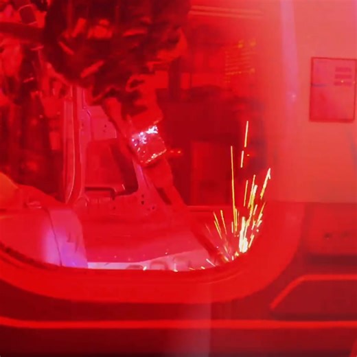 Bridging News on Reels