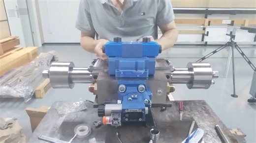 水刀增压器电磁换向阀的安装,1-11733,FLOW#A-18862