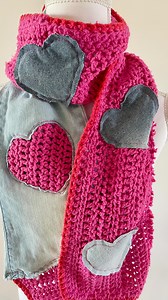 This started as a cardigan I never quite finished. Instead of letting it go, I reworked it into something new. Cut apart. Reimagined. a one-of-a-kind Valentine scarf made with intention and🩷 ✨ Available now at LM Handmade Boutique link in comments⬇️ #ValentinesGift #HandmadeValentine #UpcycledFashion #SlowFashion #WearableArt | Lisa Moran