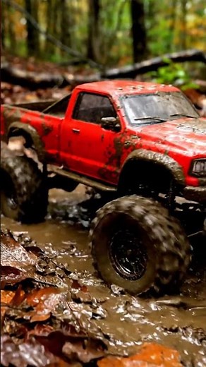 🤯 HUGE RC Truck Gets STUCK in EPIC Mud Pit! 🇺🇸 Off-Road Rescue! 🚜