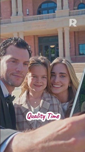 Rented a Billionaire Husband for Christmas Teaser | ReelShort